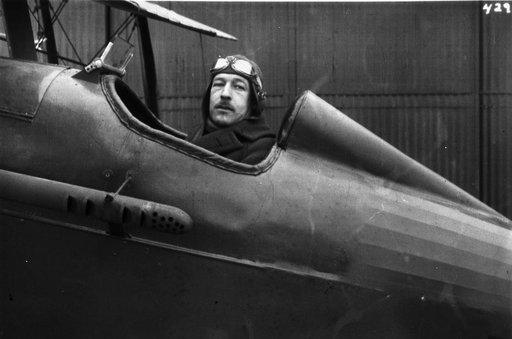 Mr. Paul King S.E.5 close up