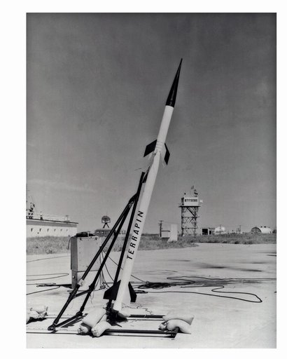 University of Maryland-Republic Terrapin Sounding Rocket  H121-2681-I(Terrapin)  Model on the Launcher