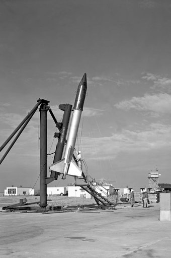 Launch Photos of L2-207 "Shotput" E60-3000