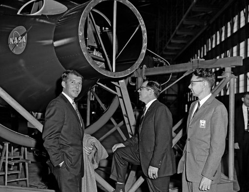 Schirra Visit to Langley Research Center to the Rendezvous Docking Simulator