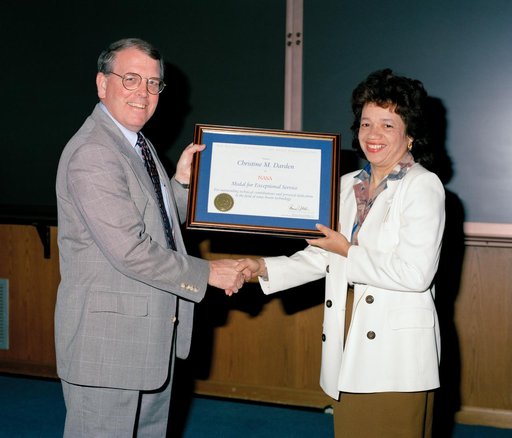 Honor Award to Chrisinte Darden