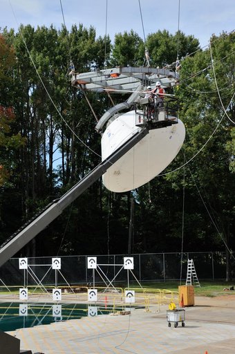 Orion SPLASH P1 Test 7 Swing Test at NASA Langley Research Cente