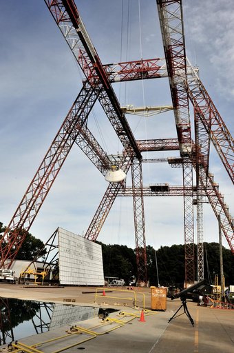 Orion SPLASH P1 Test 7 Swing Test at NASA Langley Research Cente