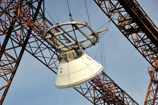 Orion SPLASH P1 Test 7 Swing Test at NASA Langley Research Cente