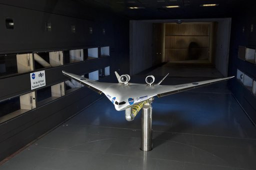 5.75% Scale Boeing BWB-0009G Model in NASA Langley 14x22 Foot Tu