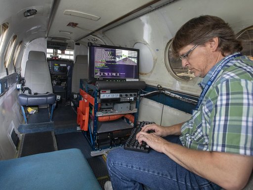 Testing of the External Vision System (XVS) Software on the B200 King Air