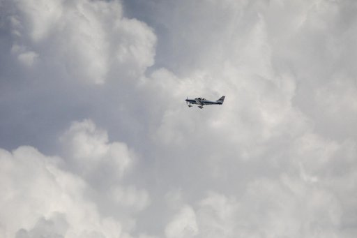 Testing of the External Vision System (XVS) Software on the B200 King Air