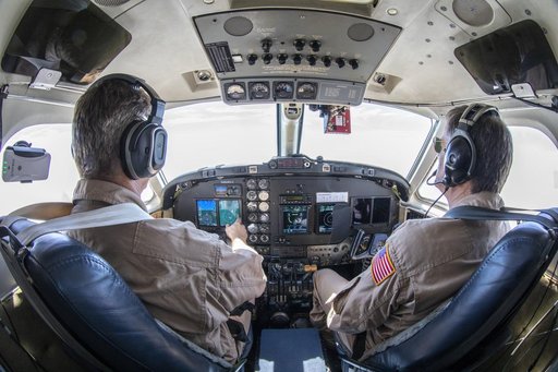 Testing of the External Vision System (XVS) Software on the B200 King Air