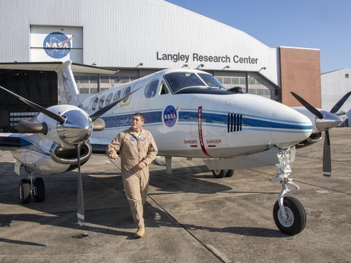 Testing of the External Vision System (XVS) Software on the B200 King Air