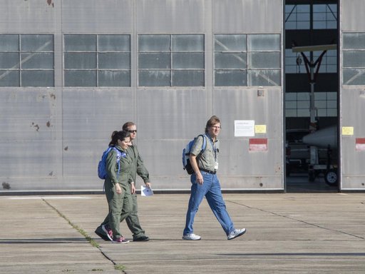 Testing of the External Vision System (XVS) Software on the B200 King Air