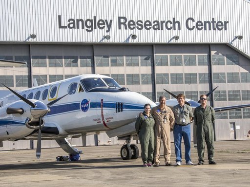 Testing of the External Vision System (XVS) Software on the B200 King Air