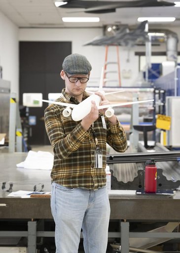 NASA Langley Expose Students to Aerospace Technical Career Fields