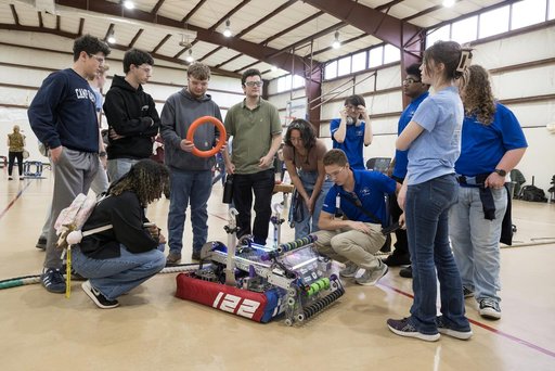 NASA Langley Expose Students to Aerospace Technical Career Fields