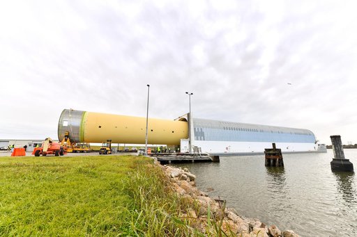 SLS Liquid Hydrogen Tank Test Article Moved at NASA’s Michoud Assembly Facility