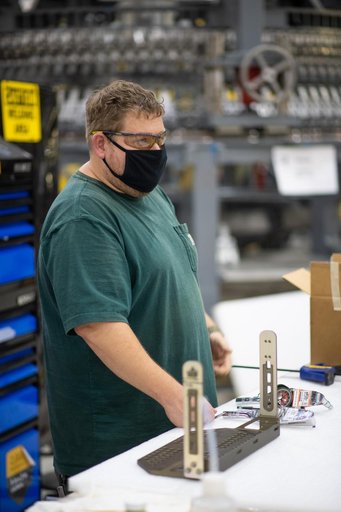 Michoud Assembly Facility Employees Wear PPE As Site Transitions to Stage 3 of NASA’s Return-To-Work Framework