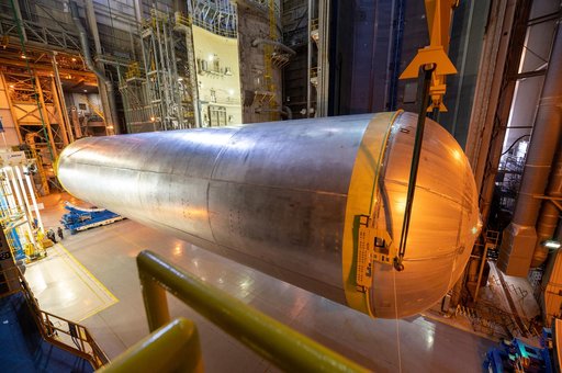 NASA Readies Artemis II Liquid Hydrogen Tank for Next Phase of M