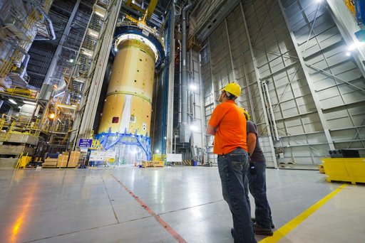 NASA Stacks Elements for Upper Portion of Artemis II Core Stage