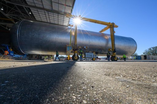 SLS Core Stage Liquid Hydrogen Tank Undergoes Testing