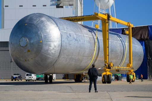 SLS Core Stage Liquid Hydrogen Tank Undergoes Testing