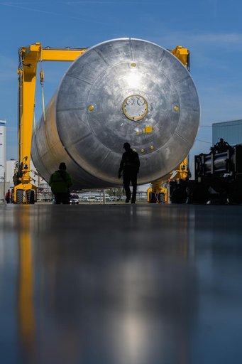 SLS Core Stage Liquid Hydrogen Tank Undergoes Testing