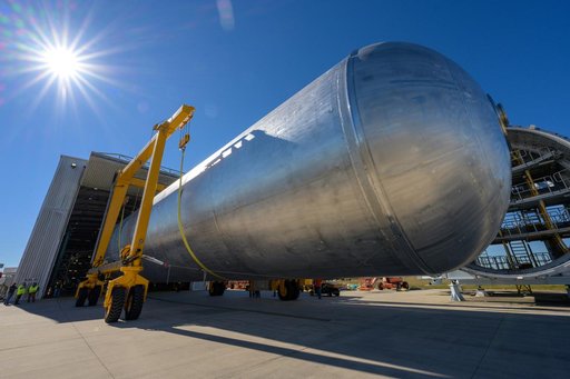 SLS Core Stage Liquid Hydrogen Tank Undergoes Testing