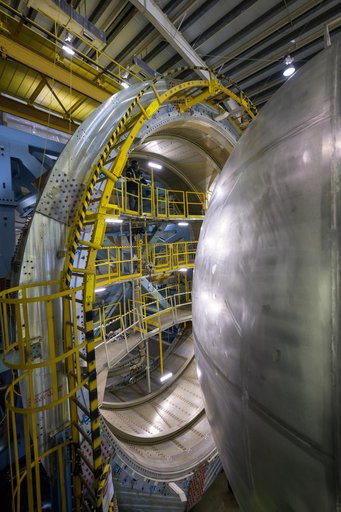 SLS Core Stage Liquid Hydrogen Tank Undergoes Testing
