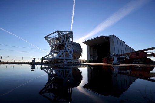 SLS Core Stage Liquid Hydrogen Tank Undergoes Testing