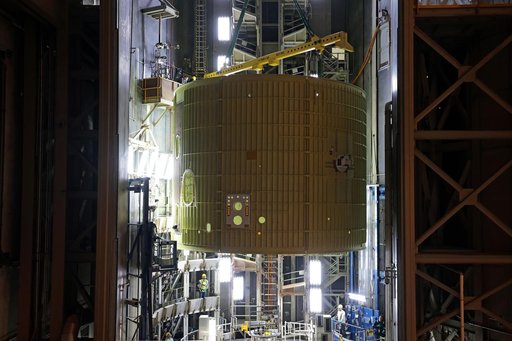 NASA Moves Core Stage 3 Intertank