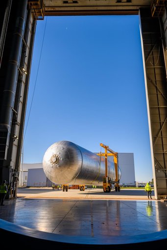 Liquid Hydrogen Tank for Artemis III Moves on to Next Phase of Production