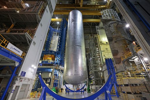 Liquid Hydrogen Tank for Artemis III Moves on to Next Phase of Production