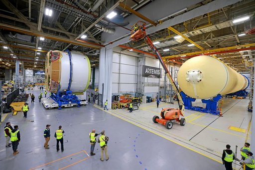 Teams Move Artemis II SLS Engine Section into Position for Final Join