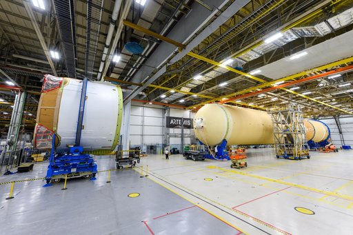 Teams Move Artemis II SLS Engine Section into Position for Final Join
