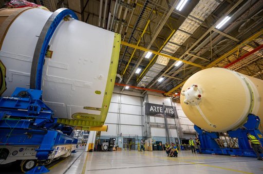 Teams Move Artemis II SLS Engine Section into Position for Final Join