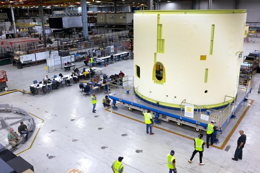 Technicians Lift, Prepare Artemis III SLS Intertank for Next Phase of Production at NASA Michoud