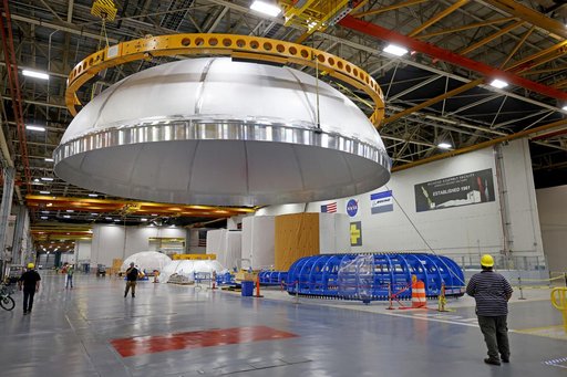 Crews Complete SLS Liquid Oxygen Tank Forward Dome for Artemis IV