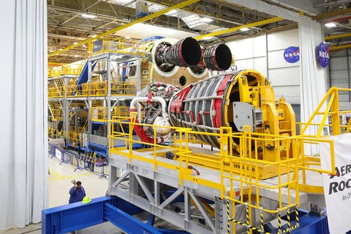 All Engines Added to Artemis II Moon SLS Rocket Core Stage
