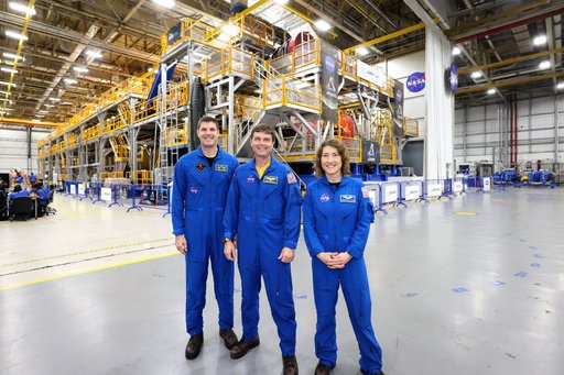 Artemis II astronauts visit NASA Michoud, view SLS rocket hardware