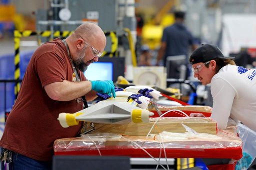 NASA, Boeing, prepare midbody struts for future SLS upper stage