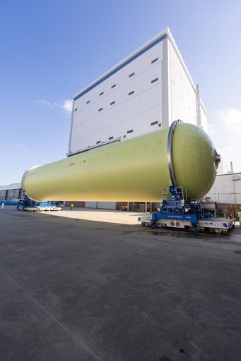 Artemis III Liquid Hydrogen Tank Prepares for Thermal Protection System Application