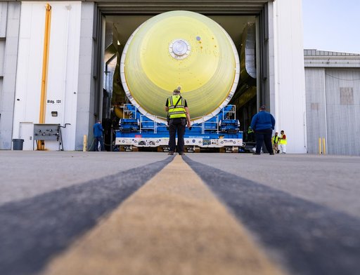 Artemis III Liquid Hydrogen Tank Prepares for Thermal Protection System Application