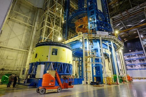 Artemis IV Forward Skirt Moves to Vertical Assembly Center for Next Phase of Production
