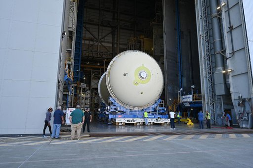 Artemis III Liquid Oxygen Tank Moves to Vertical Assembly Building at Michoud