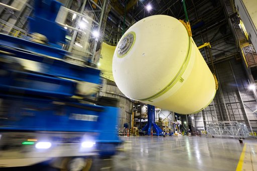 Artemis III Liquid Oxygen Tank Moves to Vertical Configuration at Michoud