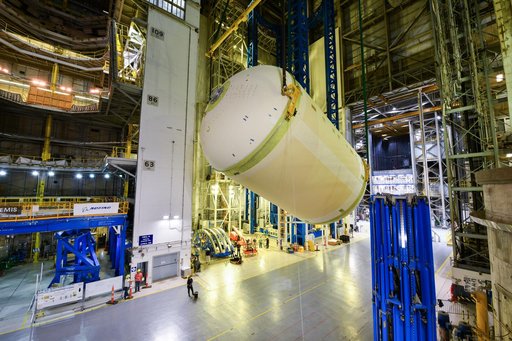 Artemis III Liquid Oxygen Tank Moves to Vertical Configuration at Michoud