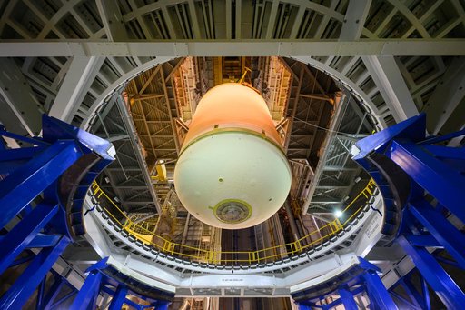 Artemis III Liquid Oxygen Tank Moves to Vertical Configuration at Michoud