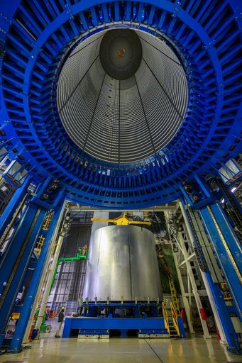 Artemis IV Liquid Hydrogen Tank Barrel Moves into Vertical Assembly Center