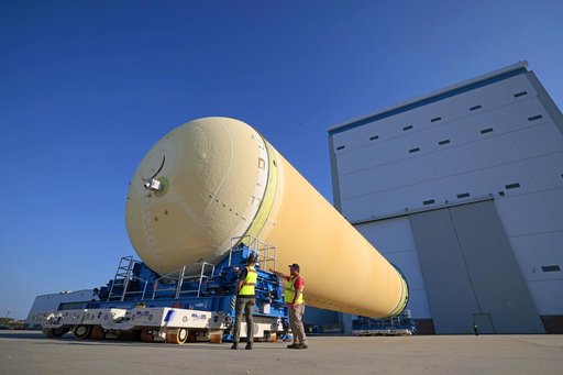 Artemis III Liquid Hydrogen Tank Moves to Final Assembly