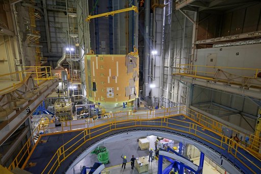 Artemis III Intertank Moves to Vertical Assembly Building for Forward Join