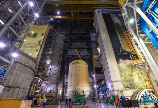 Artemis III Liquid Oxygen Tank Lifted to Mate to Intertank