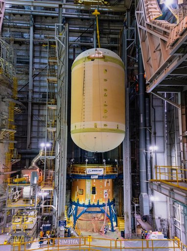 Artemis III Liquid Oxygen Tank Lifted to Mate to Intertank